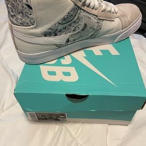 Nike White and Gray High-Top Sneakers